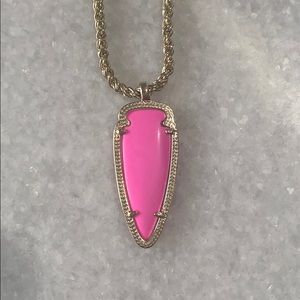 Kendra Scott necklace